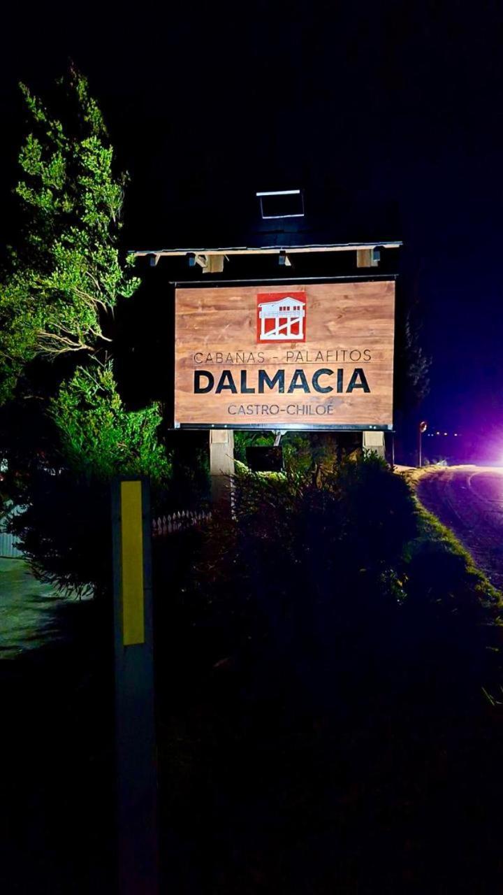 Cabanas Palafitos Dalmacia Castro Exteriör bild